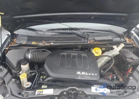 2014 Dodge Grand Caravan Sxt z USA, uszkodzony, nr VIN 2C4RDGCG4ER288941